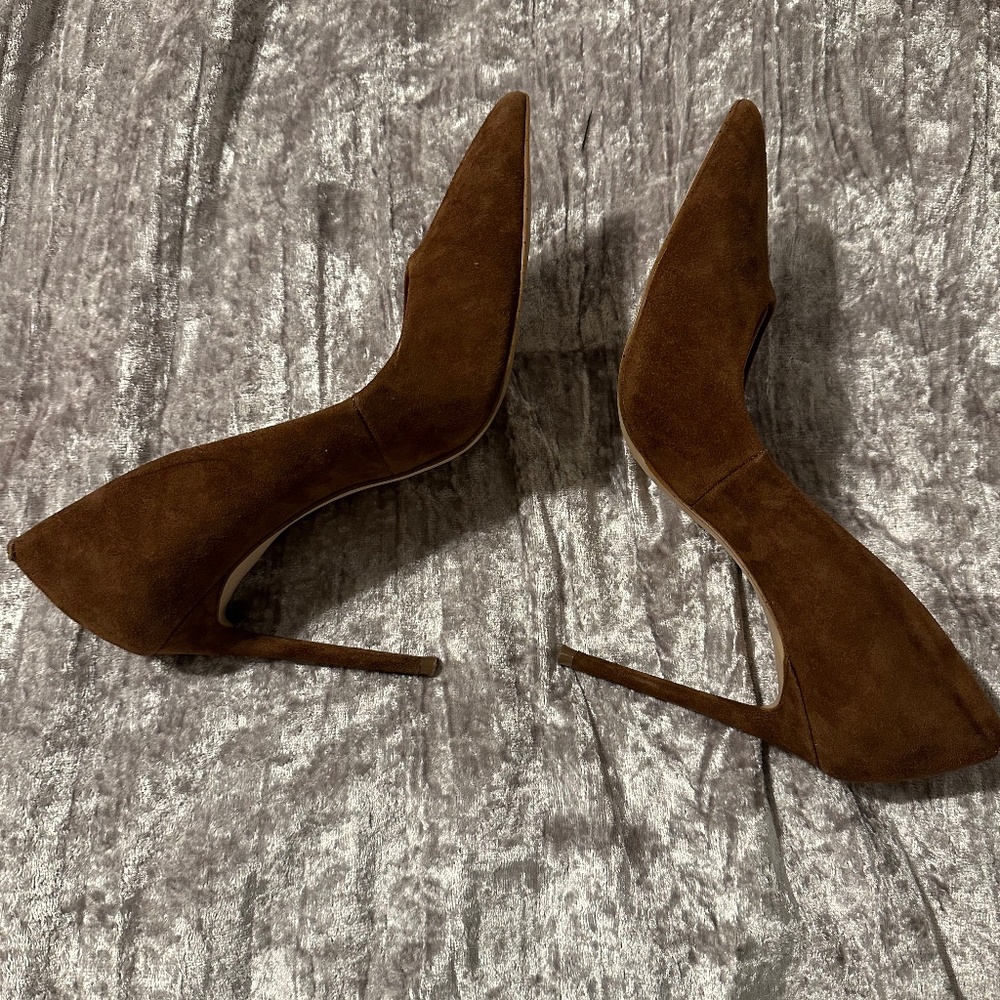 Steve Madden VALA Brown Suede Pump